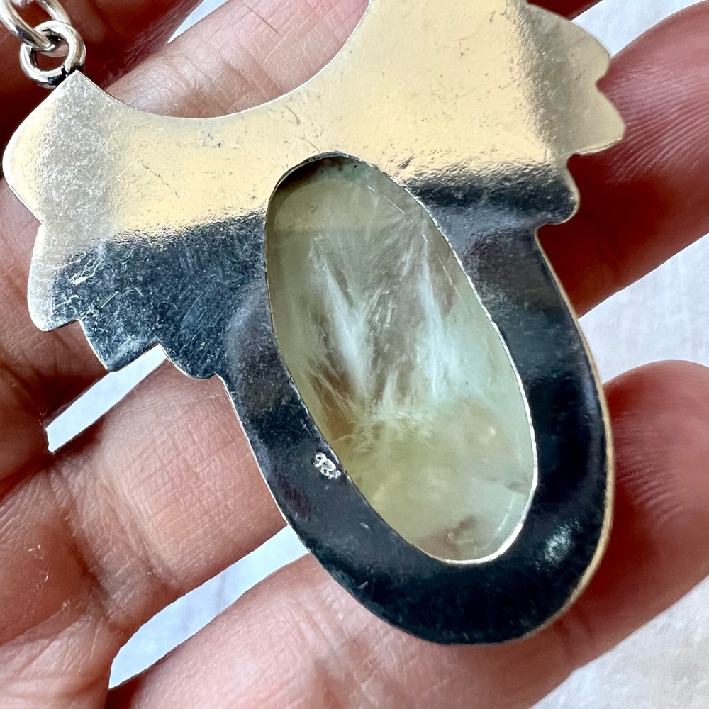 925 Gorgeous Ornate Heart Chakra Prehnite Necklace - Picture 7 of 8